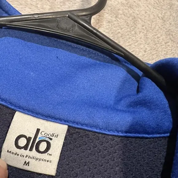 alo Coolfit Shirt Mens Medium Blue Quarter Zip Athletic Never Quit Race Golf - Picture 4 of 8